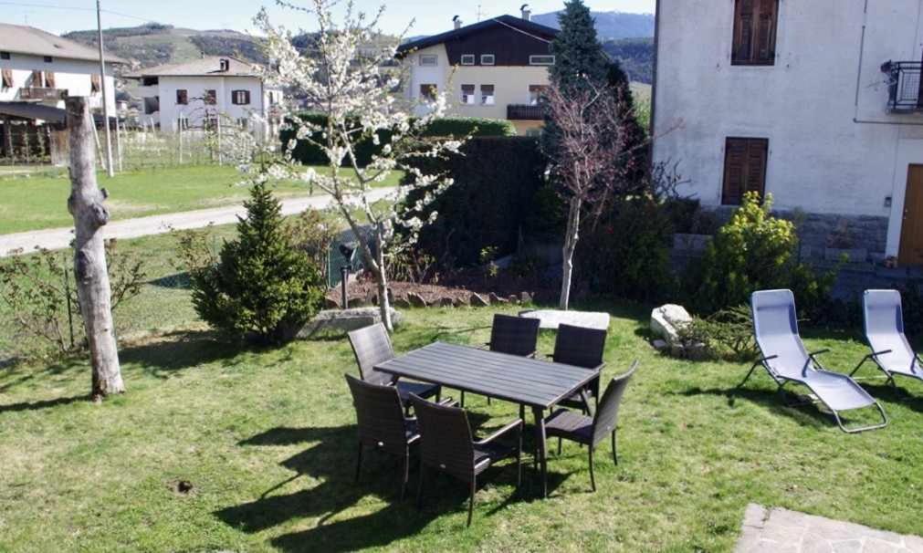 Apartamento Casa Del Tempo Rosa Tassullo Ospitar Exterior foto
